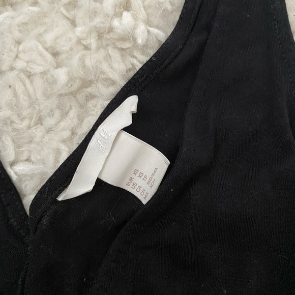 SOLD ON CURTSY - Picture 2 of 4